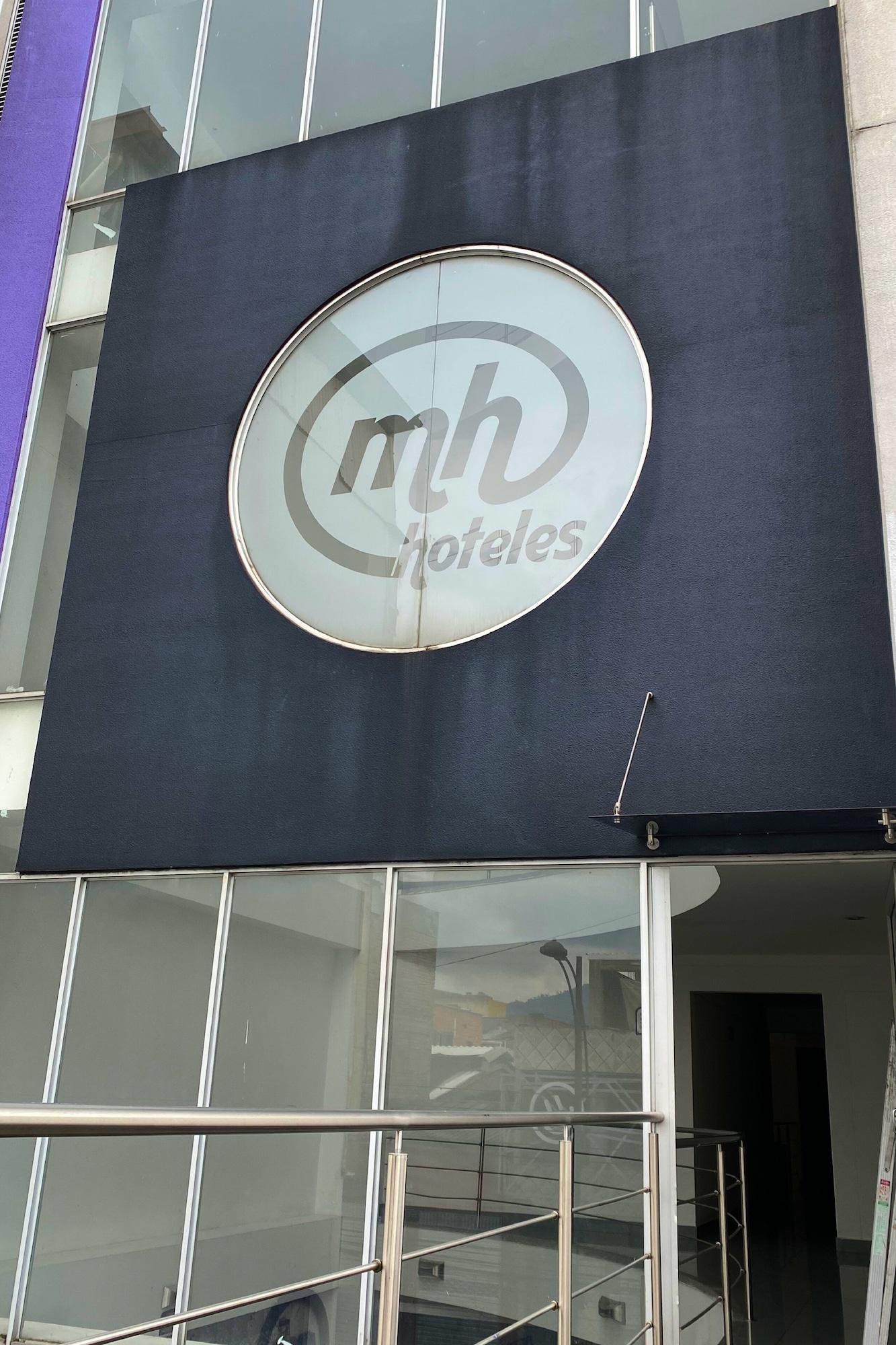 Ayenda 1136 Mh Hotel Pereira Bagian luar foto